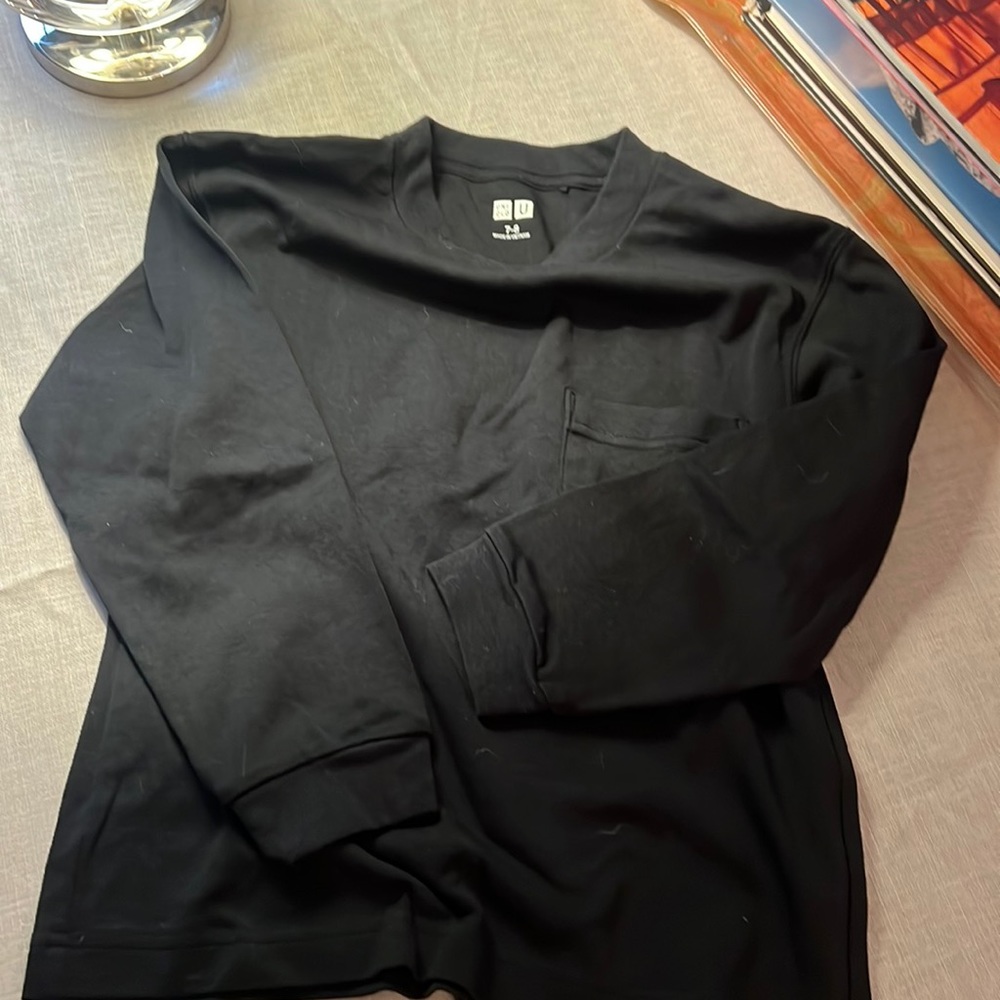 Brand new Uniqlo long sleeved black tee